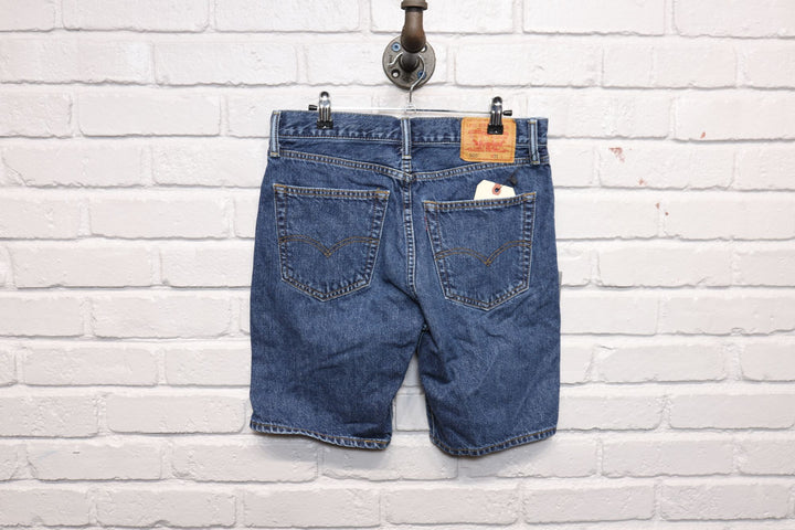2000s Vintage Levi's 505 Denim Shorts Size 32