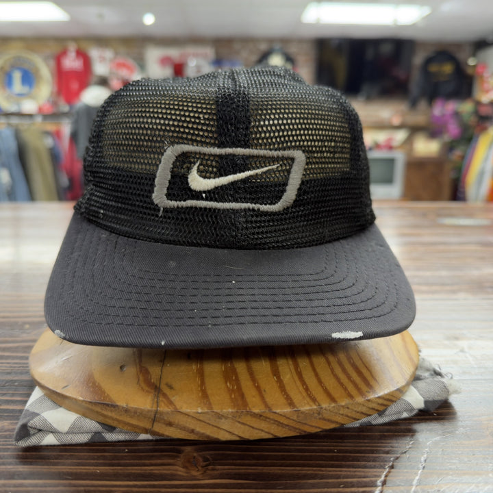 Nike Full Mesh Vintage Snapback Hat 90s
