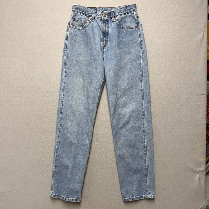 Vintage Levi's 550 Light Wash Jeans Size 28x32