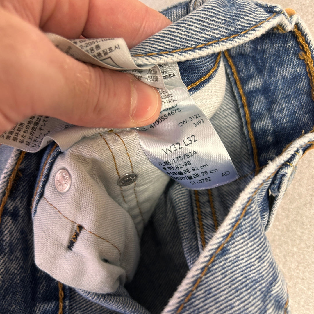 Levis 517 Cut Off Denim Jean Shorts Size 32
