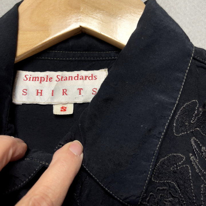 90s Simple Standards Women's Black Floral Embroidered Button Down S