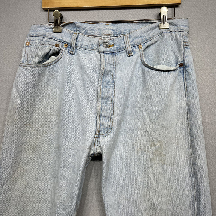 Vintage 90s Levis 501 Light Wash Button Fly Jeans Grunge Size 33