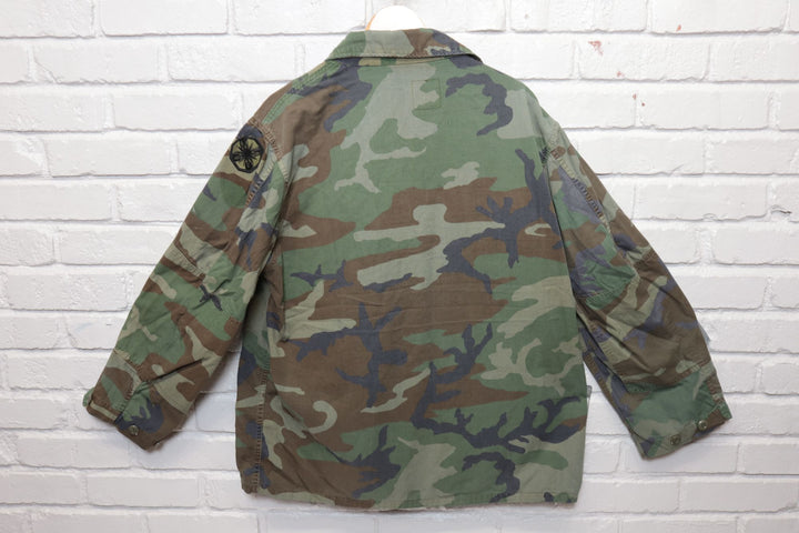 90s Vintage US Army Woodland Camo Jacket Size Large