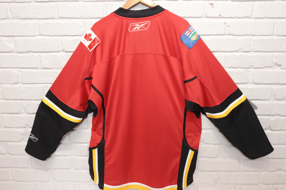 Calgary Flames Reebok Hockey Jersey Size XL