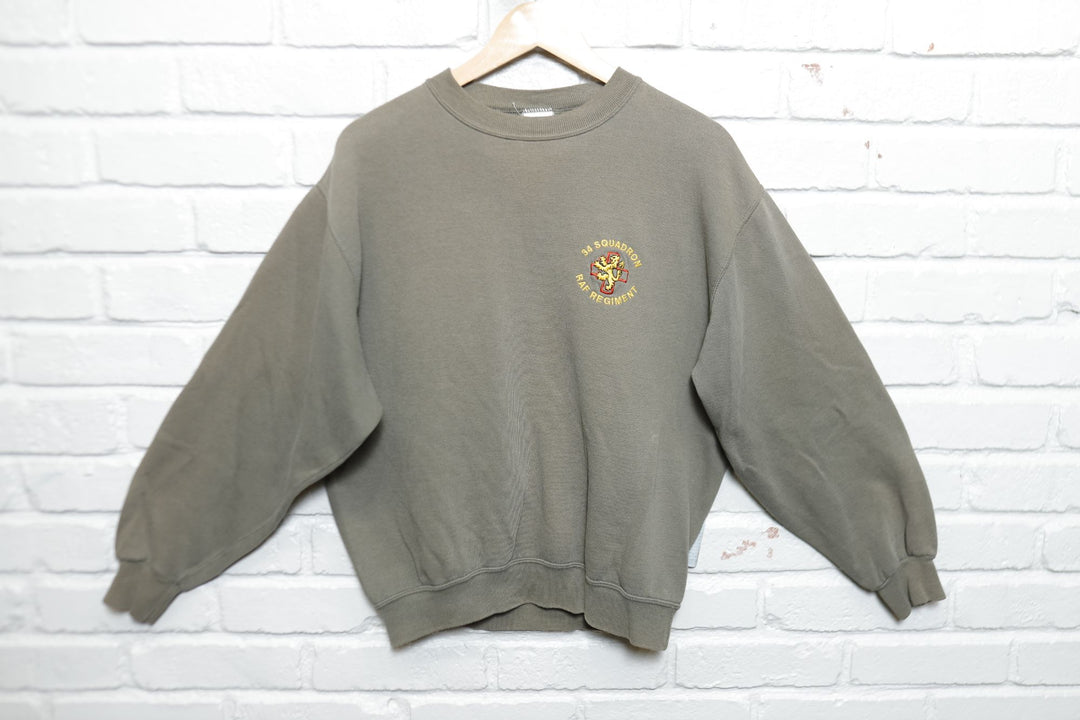 34 Squadron Vintage RAF Regiment Sweatshirt 2000s Medium