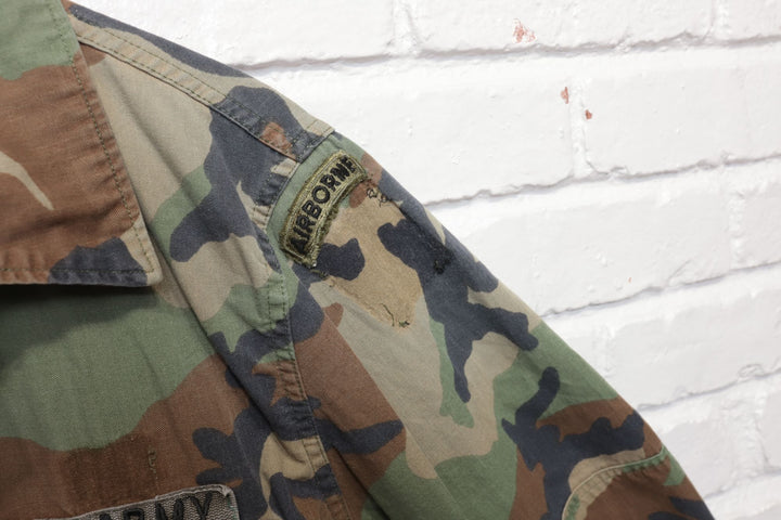 80s Vintage US Army Airborne Woodland Camo Jacket Size Medium