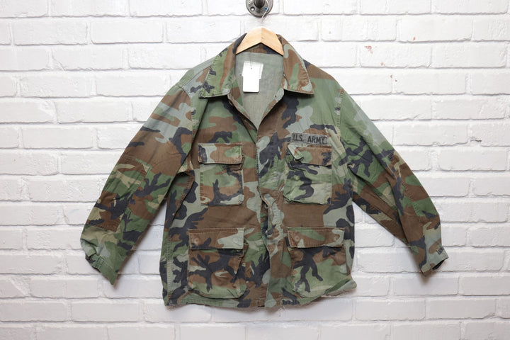 90s Vintage US Army Woodland Camo Jacket Size Large