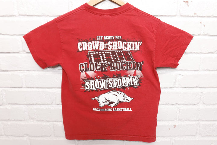 Arkansas Razorbacks Vintage Basketball T Shirt 2000s YOUTH Medium