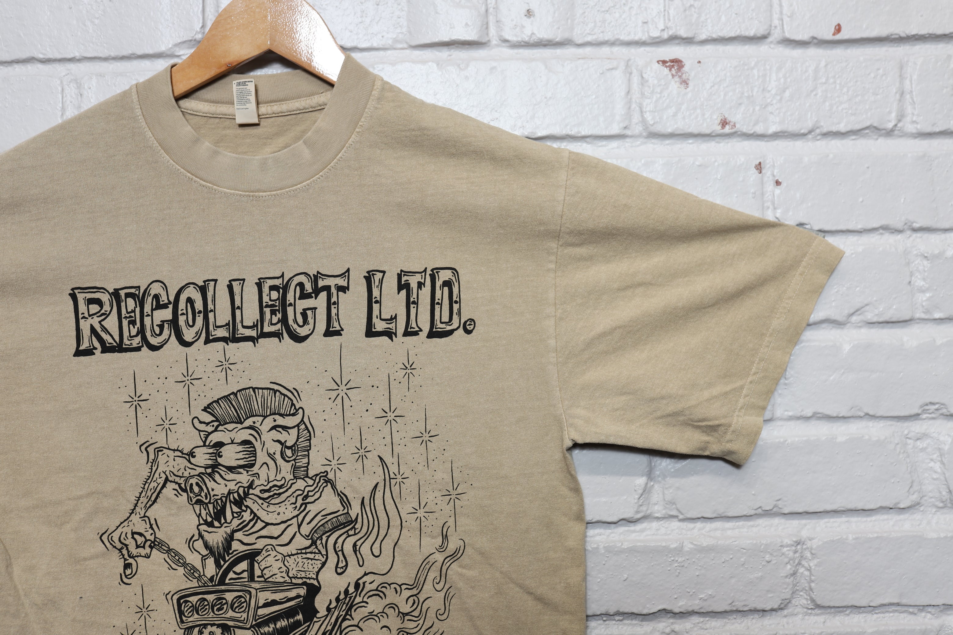 ☆韓国の人気☆【ROLAROLA】☆BACK PRINTED MUSHROOM T-SHIR.T☆ Recollect Hog Fink logo tee shirt (Mushroom) – Recollect Ltd.
