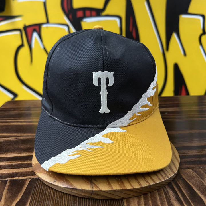 T Logo Vintage Snapback Hat 90s