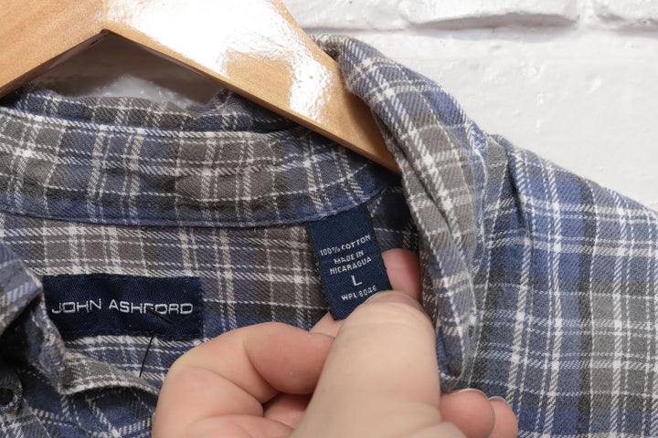 2000s Vintage John Ashford Plaid Button Down Shirt Size Large