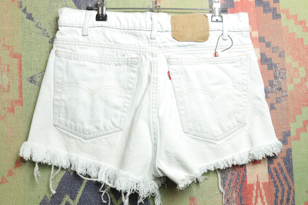 Levi's Vintage Womens Cut Off Denim Shorts 90s 31