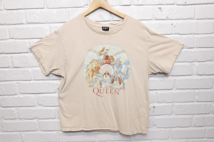 Queen Band Vintage Tan T Shirt 2000s Large