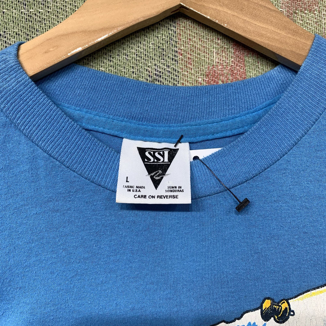 Squirrel Hunting Machine Gun Vintage T Shirt Large 90s