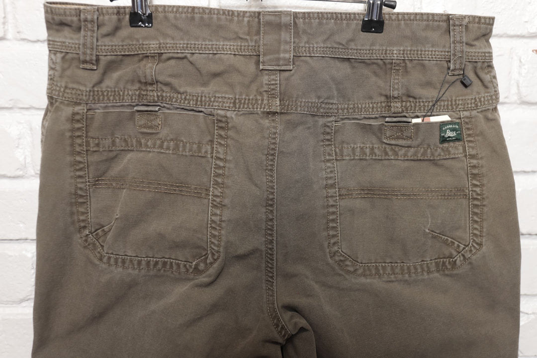 2000s Vintage GH Bass Work Pants Size 37/33