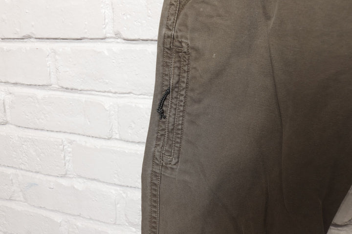 2000s Vintage GH Bass Work Pants Size 37/33