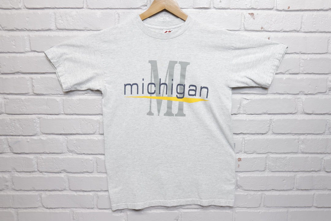 Michigan Spell Out Vintage Tourist T Shirt 90s Medium