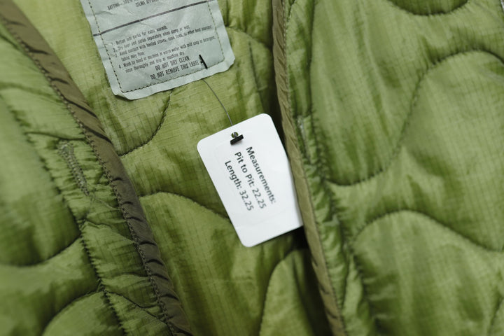 US Military Vintage Jacket Liner Medium 80s