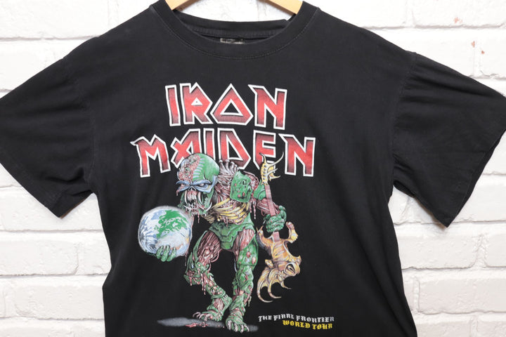 2010s Iron Maiden Final Frontier World Tour T Shirt Size Medium