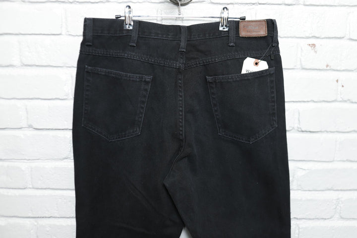 L.L. Bean Vintage Black Classic Fit Jeans 2000s 35/30