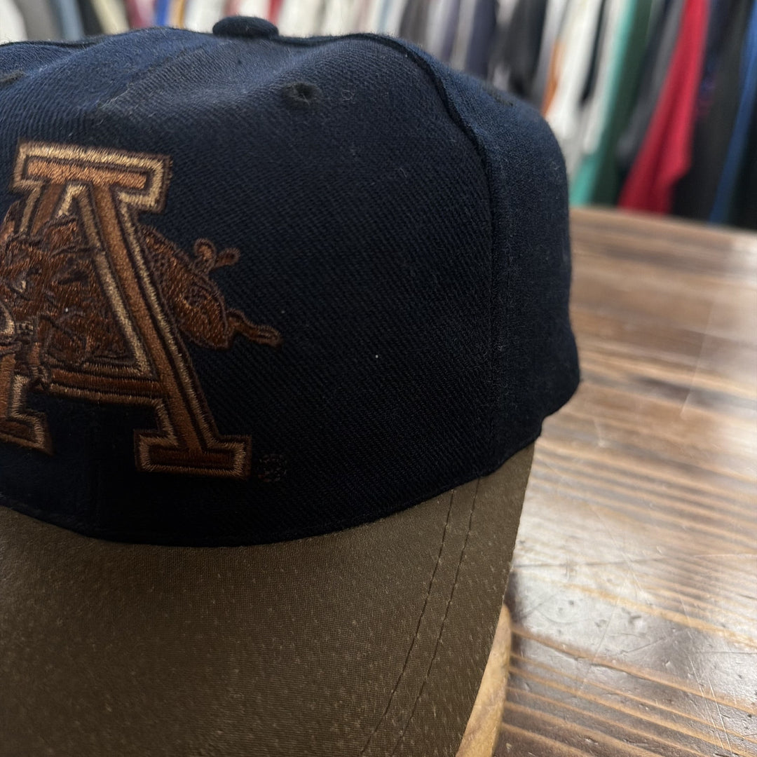Vintage Arkansas Razorbacks Leather Brim Strap Back Hat