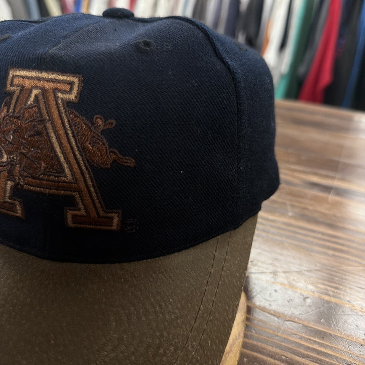 Vintage Arkansas Razorbacks Leather Brim Strap Back Hat
