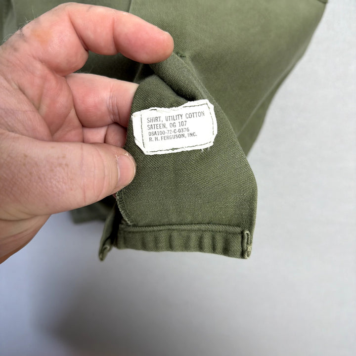 Vintage US Army 1972 OG 107  Button Down Shirt Size Large