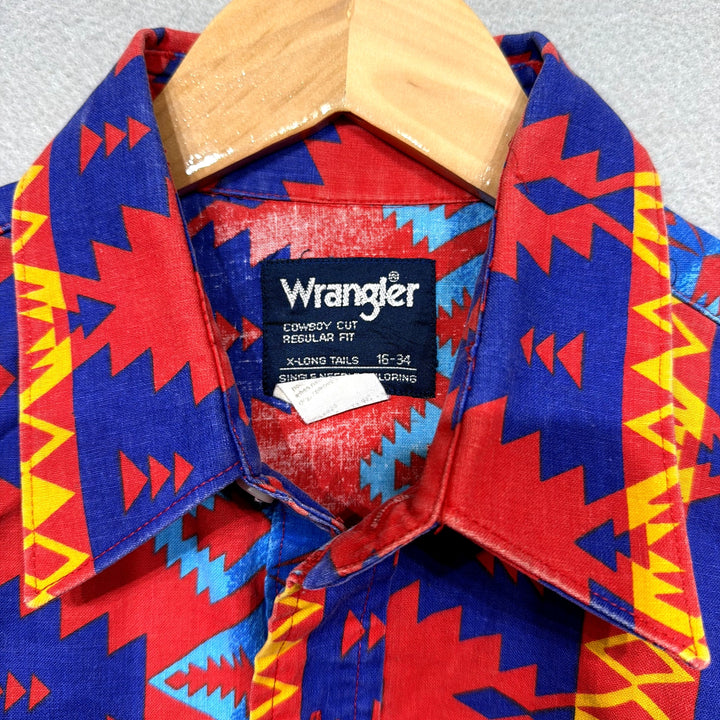 Vintage Wrangler Southwestern Aztec Print Button Down Shirt Size Medium