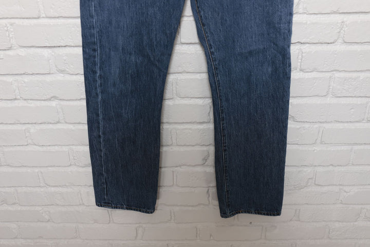 2000s Vintage Levi's 501 Medium Wash  Jeans Size 38/30