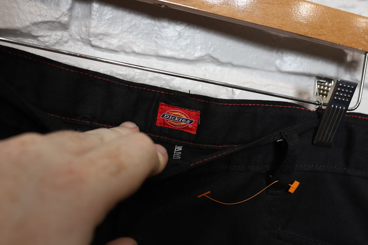 2000s dickies black shorts size 35/7