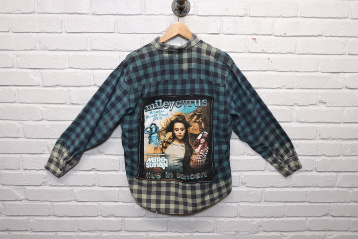 2000s miley cyrus tour shirt patch flannel size large