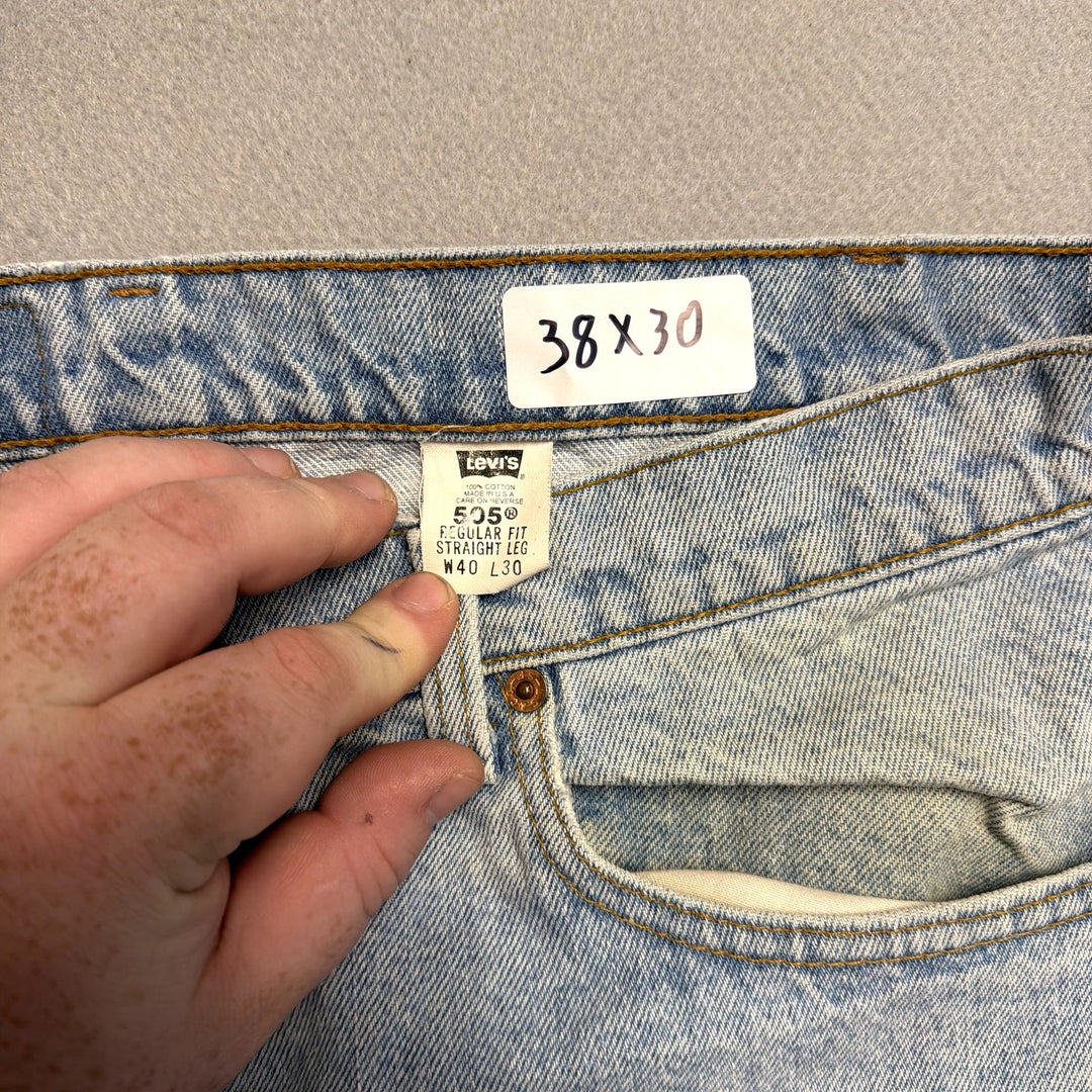 Vintage Levis Made in USA 505 Jeans Size 38