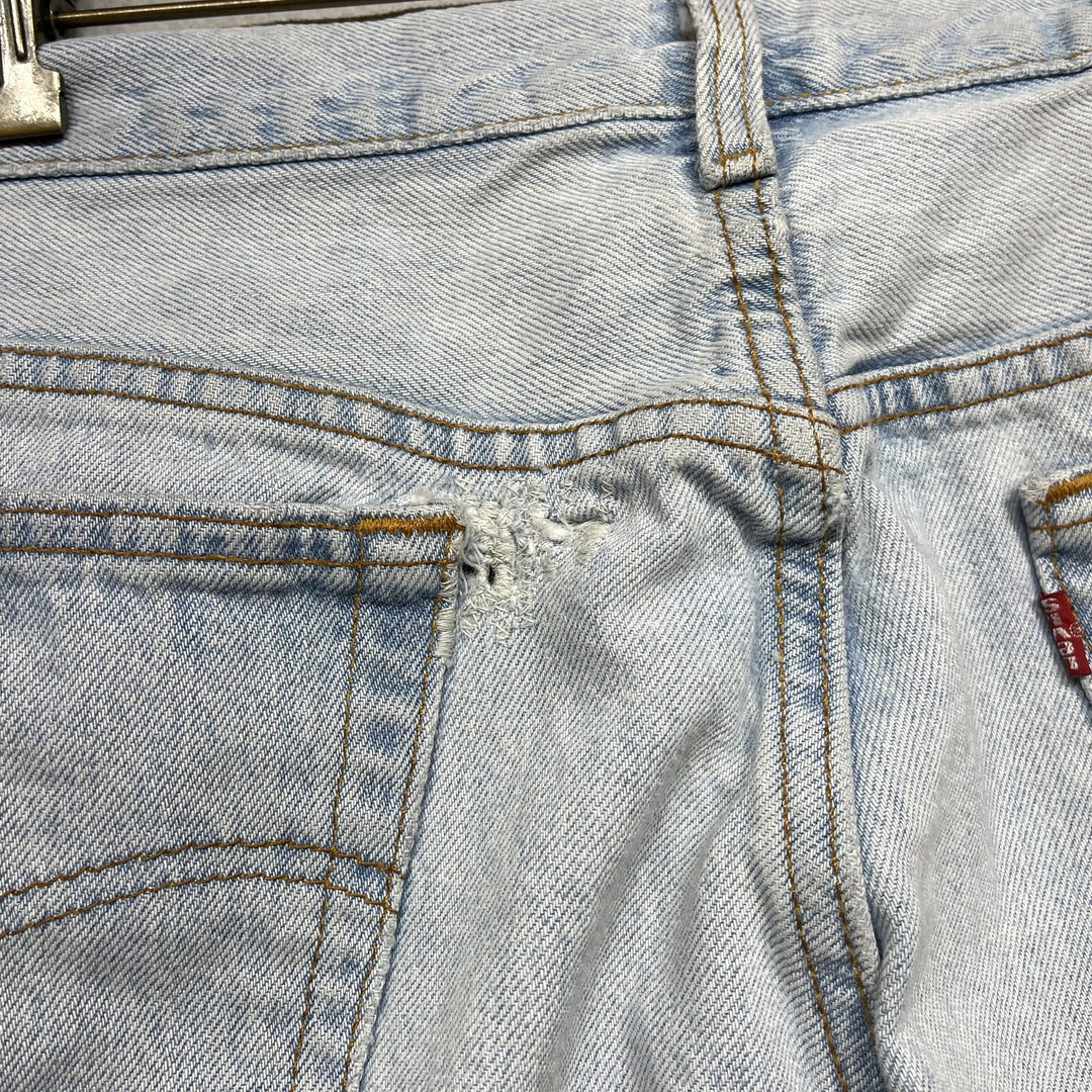 Vintage 90s Levis 501 Light Wash Button Fly Jeans Grunge Size 33