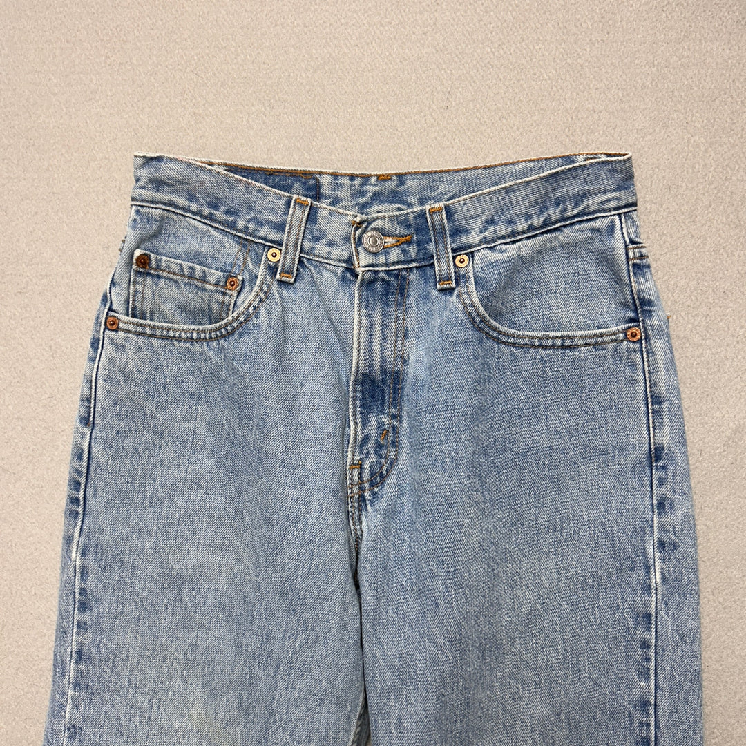 Vintage Levi's 550 Light Wash Jeans Size 28x32