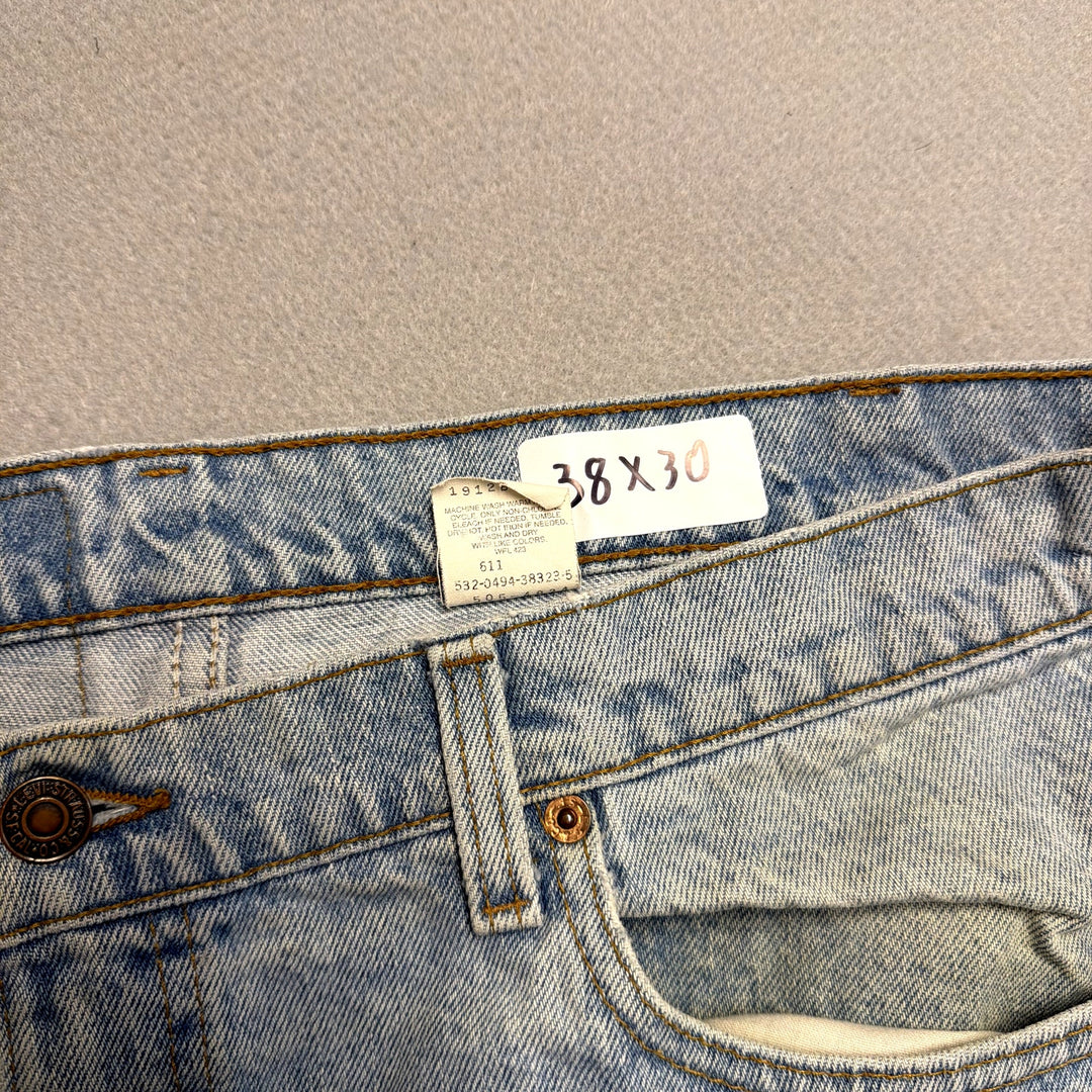 Vintage Levis Made in USA 505 Jeans Size 38