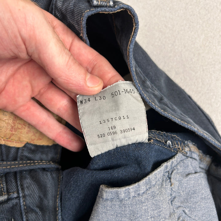 Vintage Levi's 501 Made in USA 1996 Dark Blue Jeans Size 32