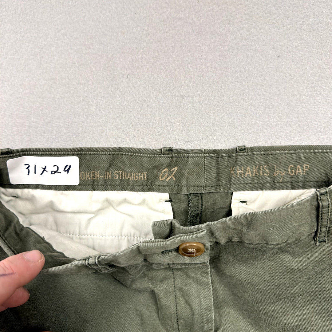 Gap Green Khaki Pants Size 31