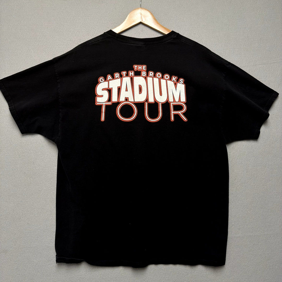 Garth Brooks Cincinatti Stadium Tour Shirt Size XL
