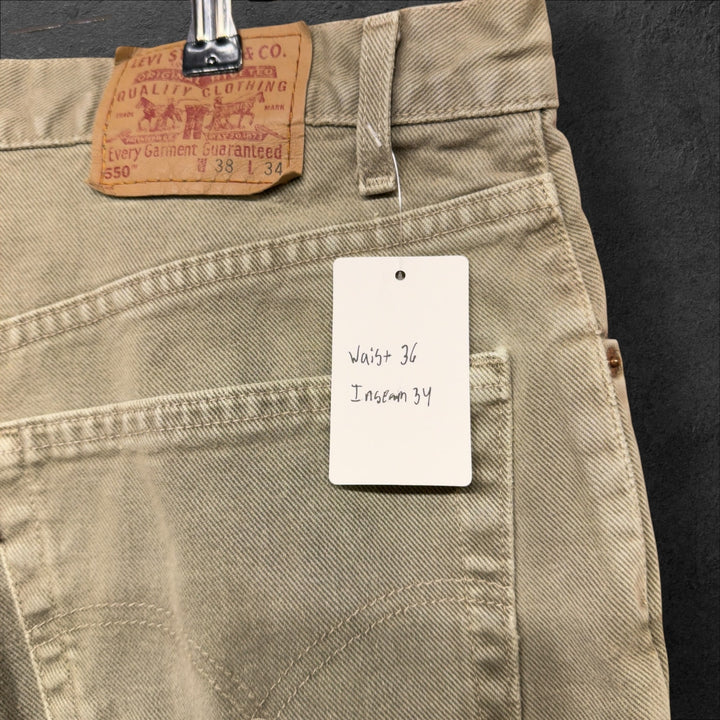 Vintage Levi’s 550 90s Jeans Size 36