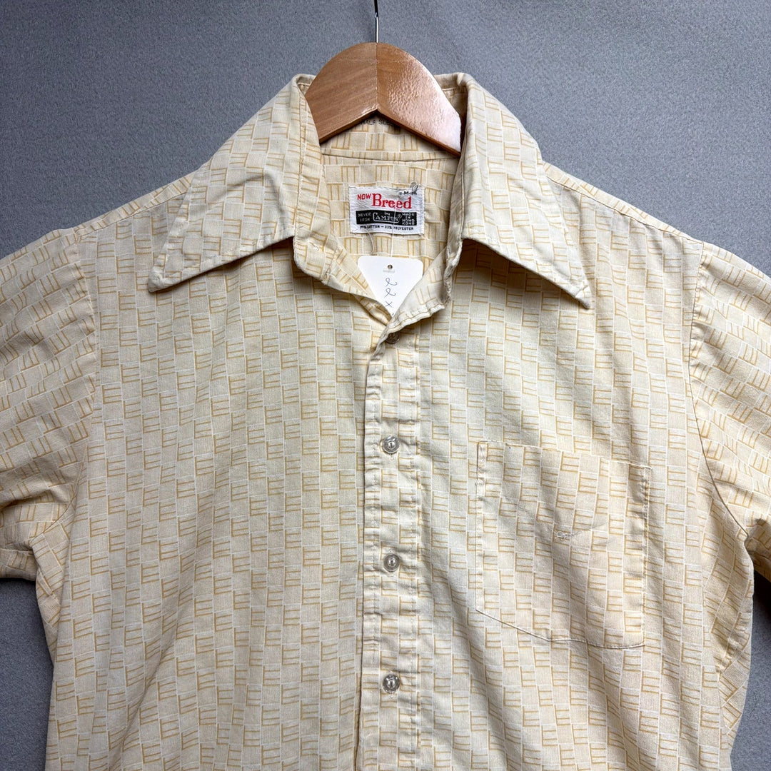 Vintage Now Breed By Campus Button Down Shirt Size Medium