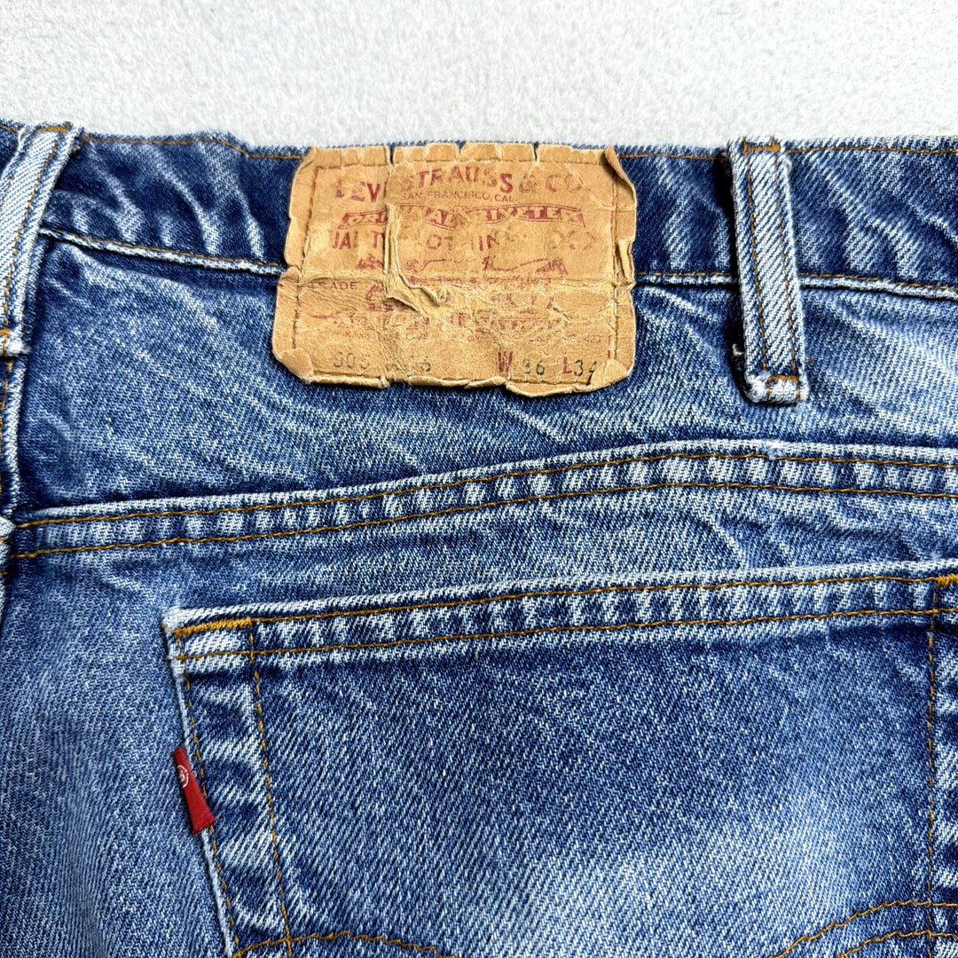 Vintage Levi's 505 Faded Jeans Size 34