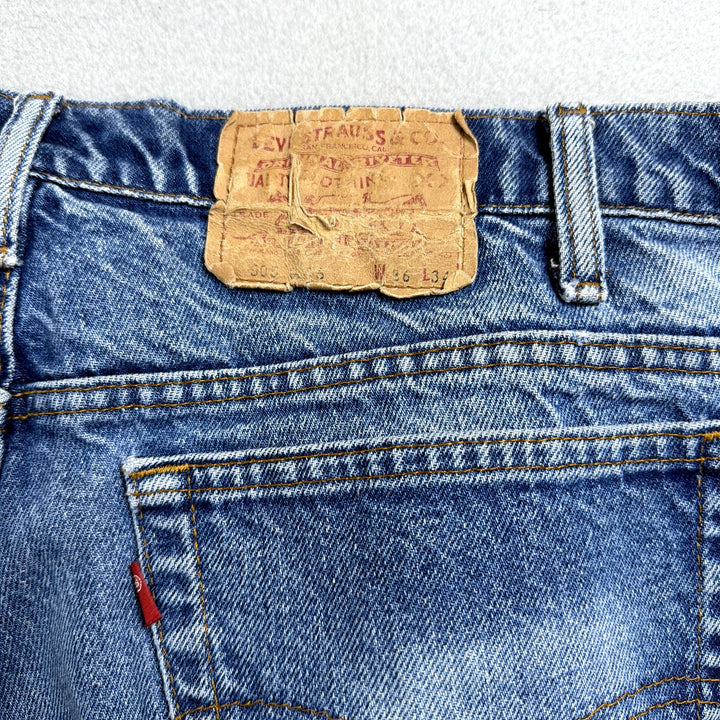 Vintage Levi's 505 Faded Jeans Size 34