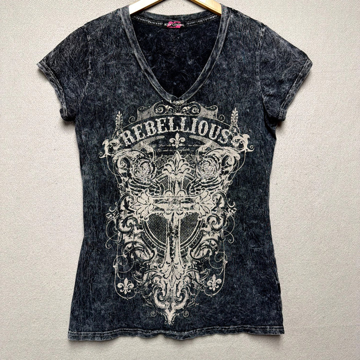Body Central Rebellious Y2K T Shirt Size Medium