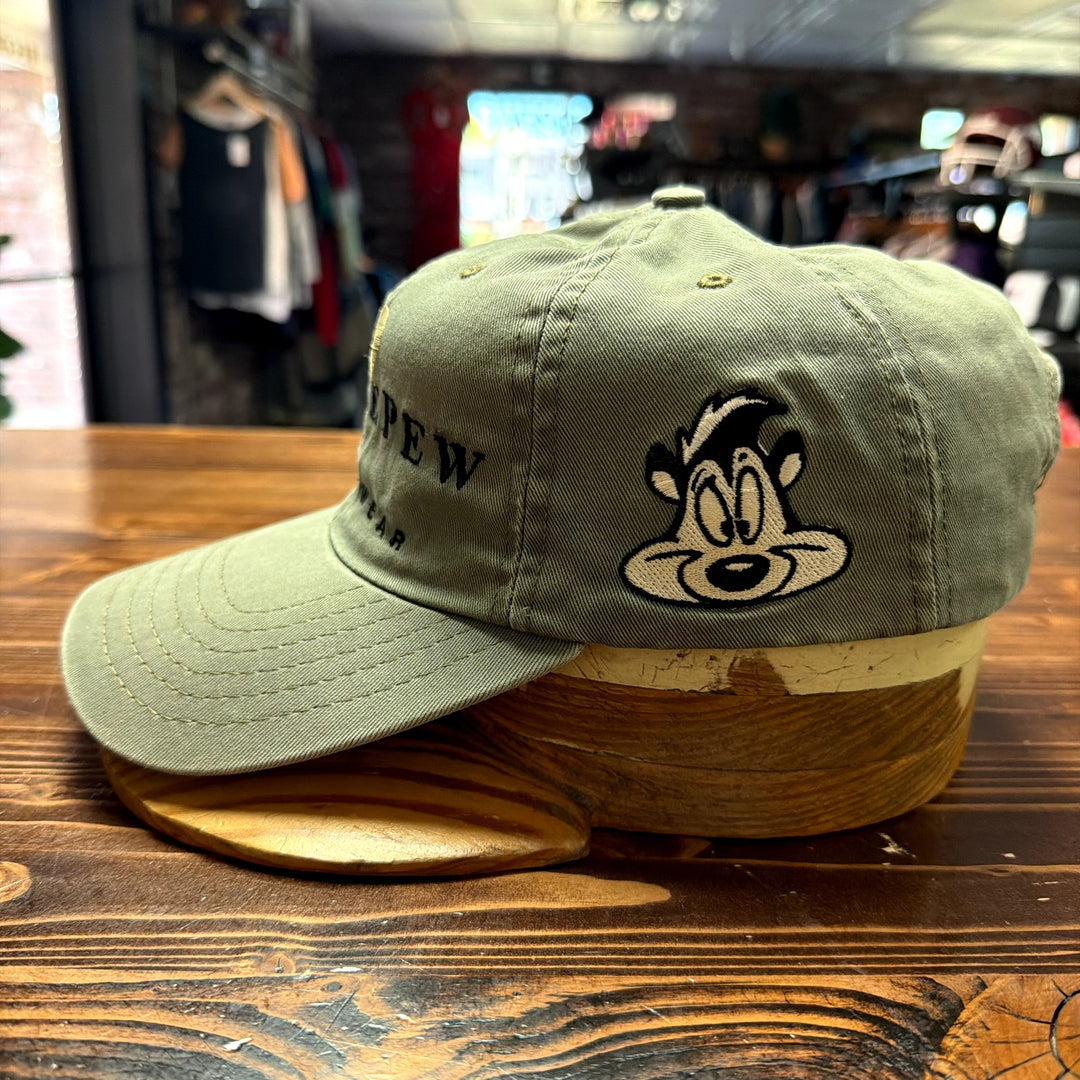 Vintage Pepe Le Pew Looney tunes Cartoon Strap Back Hat