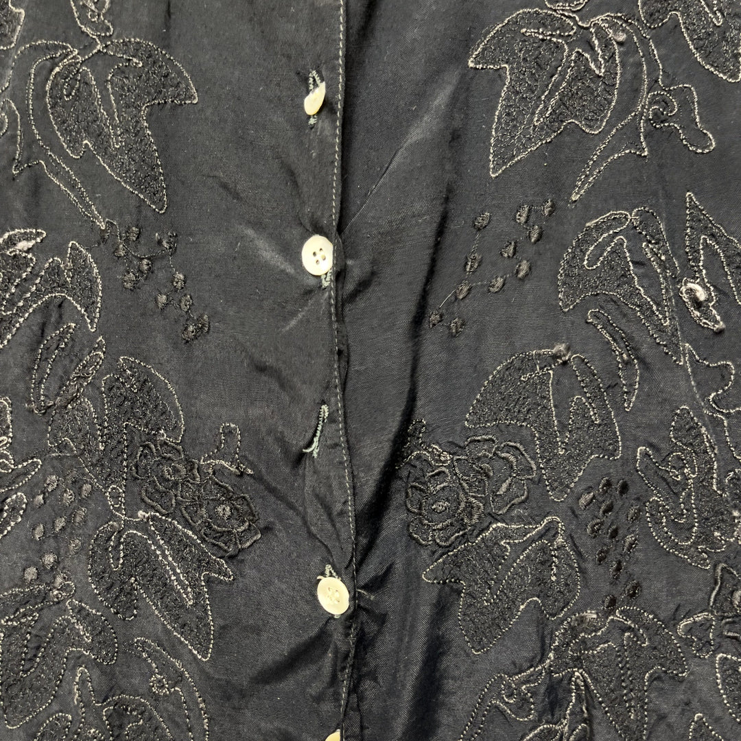 90s Simple Standards Women's Black Floral Embroidered Button Down S