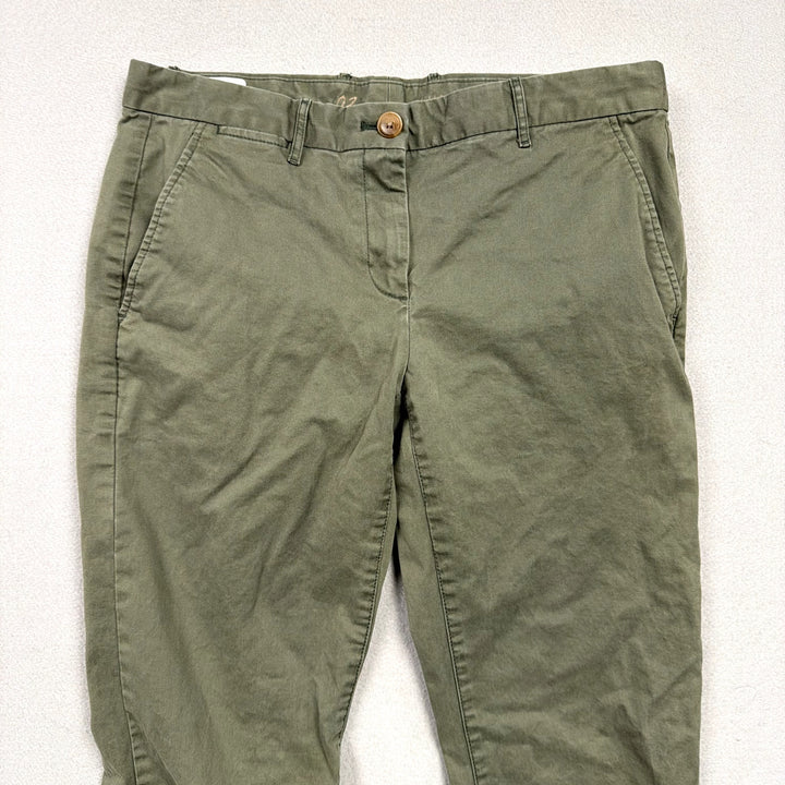 Gap Green Khaki Pants Size 31