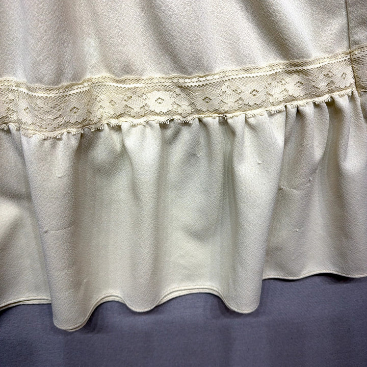 Vintage girl's Lace Trimmed Prairie Dress Size Medium