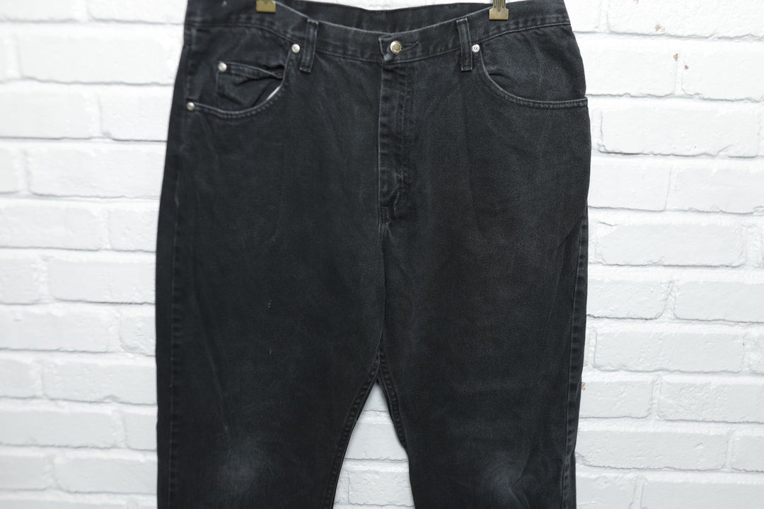 Wrangler Vintage Black Denim Jeans 2000s 37/30