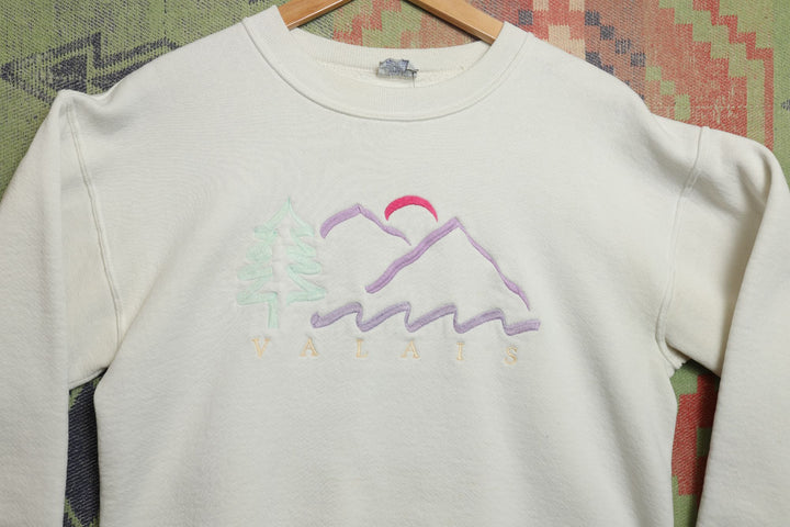 Valais Mountain Vintage Embroidered Sweatshirt 90s Medium