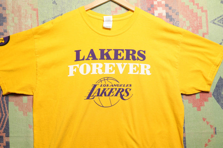 Lakers Forever Vintage T Shirt XL 2000s Yellow NBA